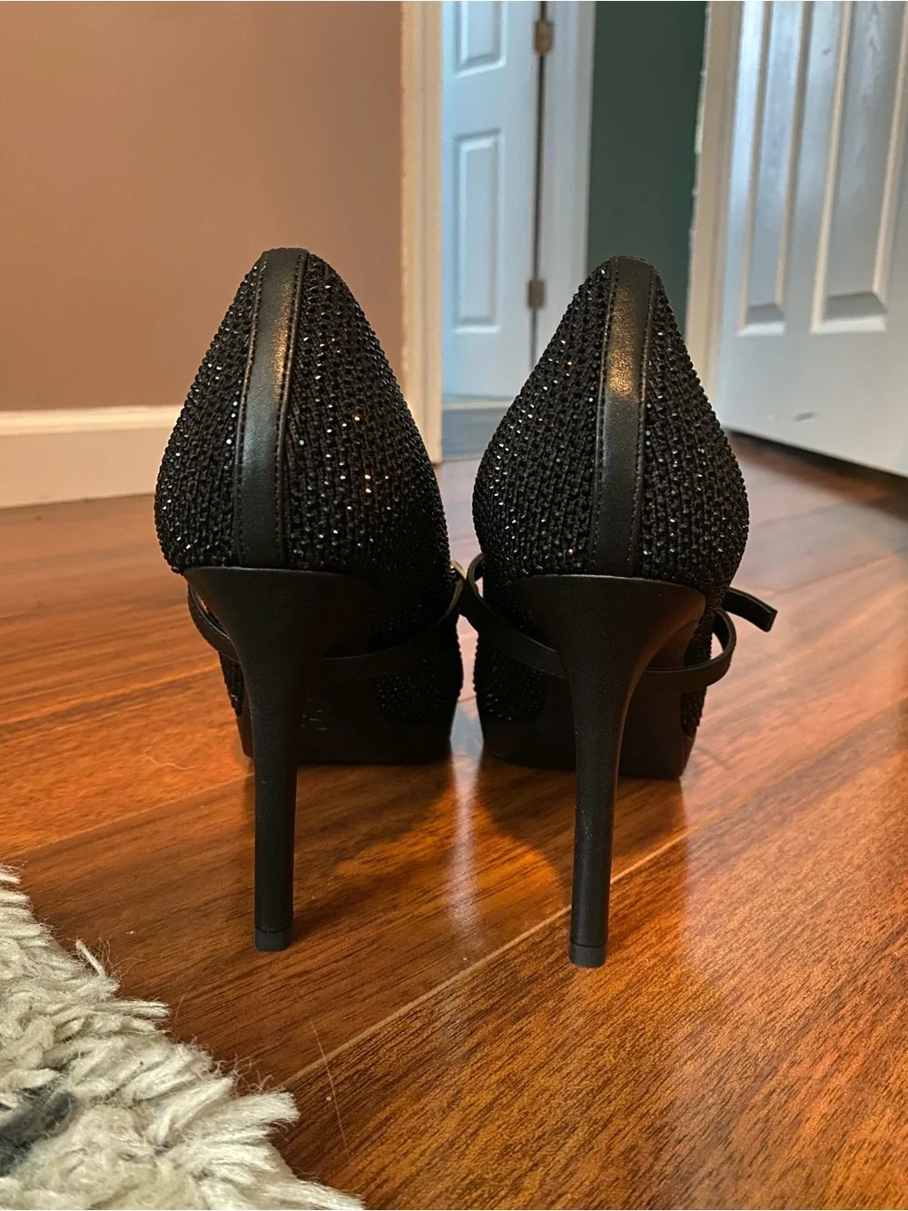 StyleFlex Pointed Toe Heeled Platform Pump